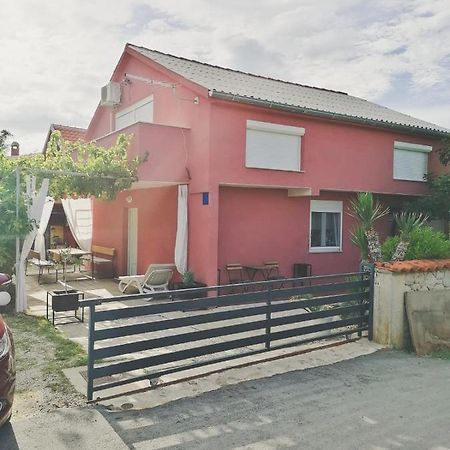 Villa House for rent Paola à Ražanac Extérieur photo