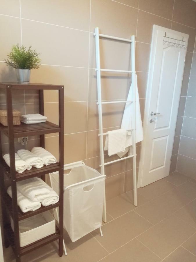 Villa House for rent Paola à Ražanac Extérieur photo
