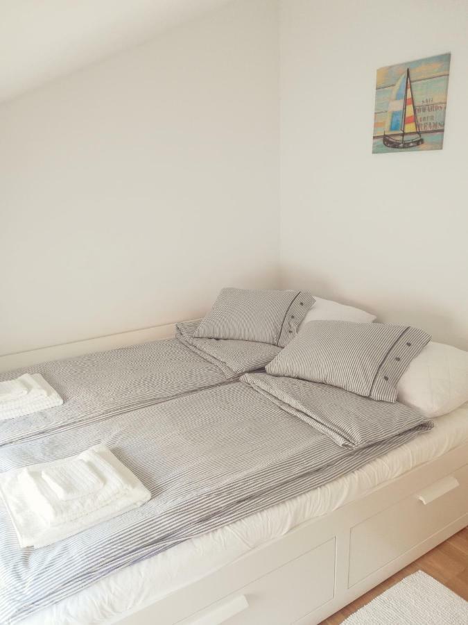 Villa House for rent Paola à Ražanac Extérieur photo